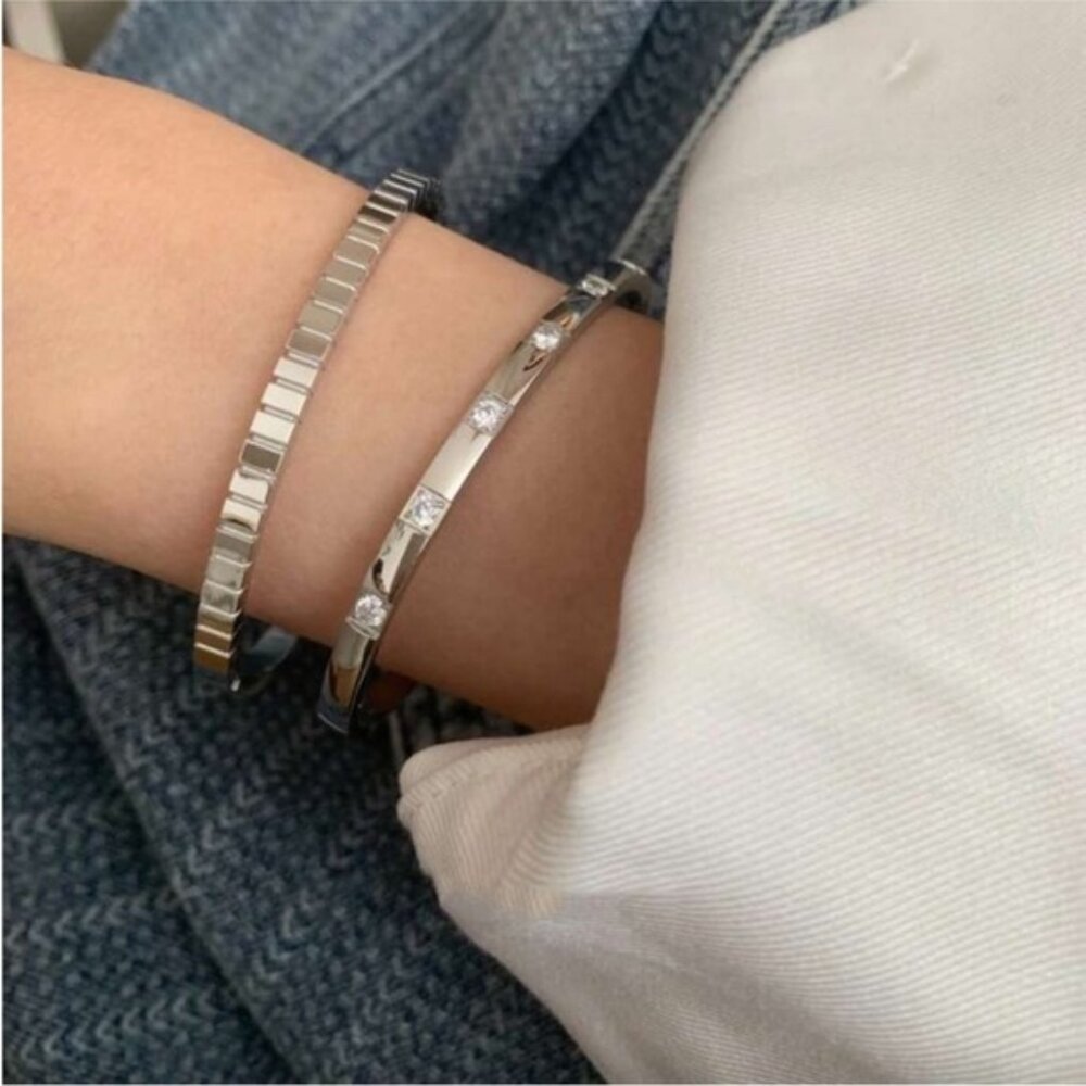 New! Silver Classic Bangle Stack Set Nwot - image 1